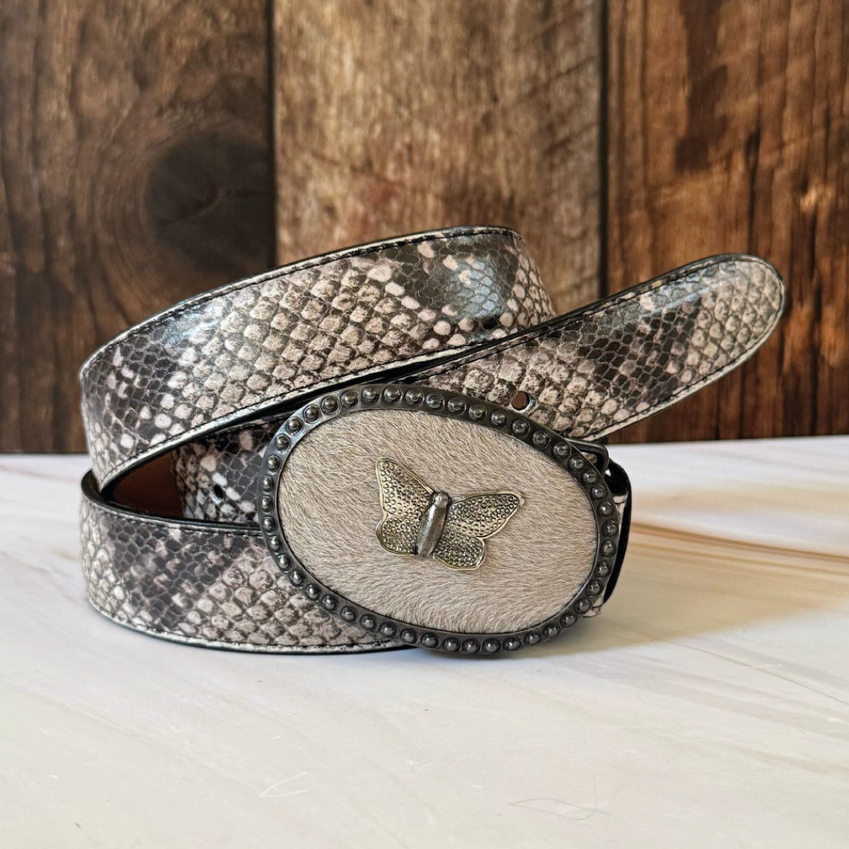 Cinturón gris pelo blanco